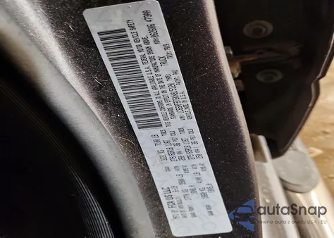 2019 Ram 1500 Big Horn z USA, uszkodzony, nr VIN 1C6SRFBT6KN915120